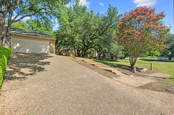 8318 Bent Tree RD, Austin, TX 78759