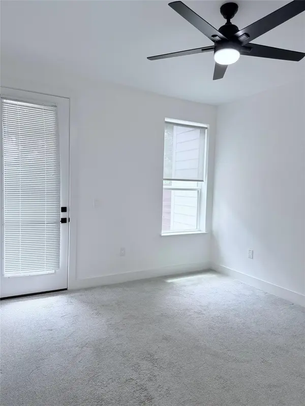 1417 Kramer LN #22, Austin, TX 78758