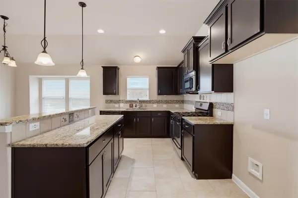 6033 Roma ST, Round Rock, TX 78665