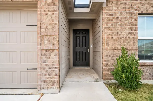 133 Dupont PASS, Jarrell, TX 76537