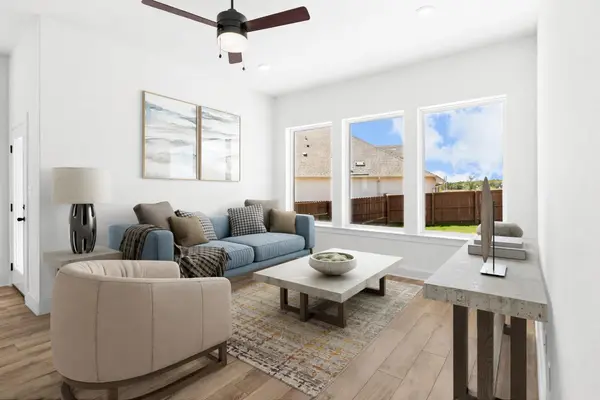 904 Prominence WAY, Leander, TX 78641