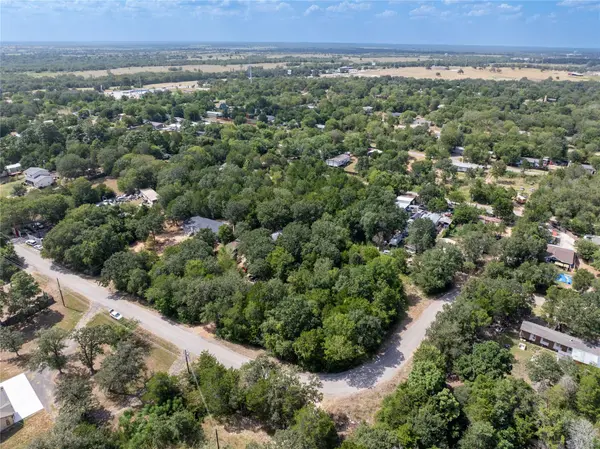 0 Road Runner LN, Bastrop, TX 78602