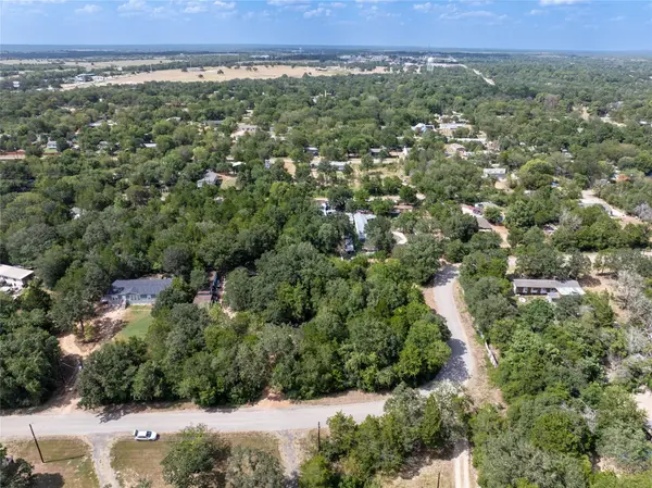 0 Road Runner LN, Bastrop, TX 78602