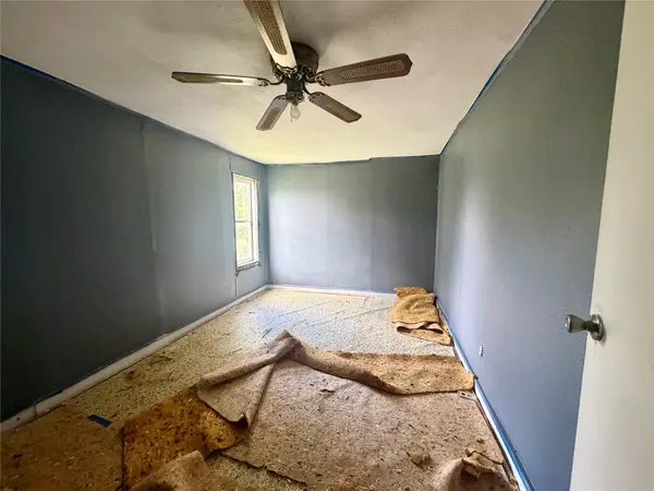 808 W Boundary ST, Giddings, TX 78942