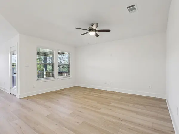 273 Sue Peaks LOOP, Dripping Springs, TX 78620