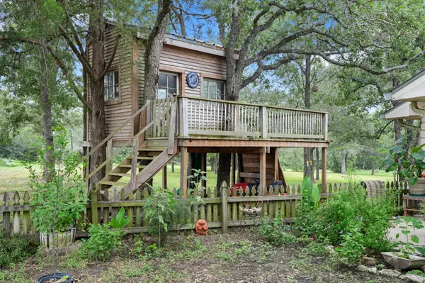 3413 Fm 1185, Lockhart, TX 78644