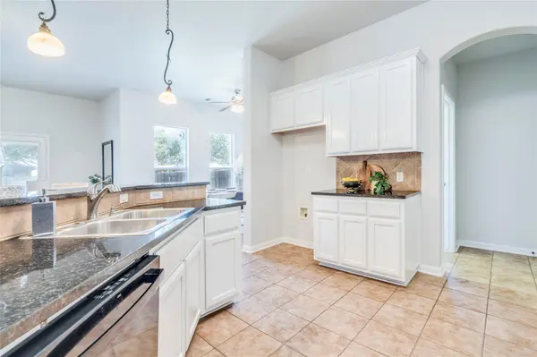 813 Kingston Lacy BLVD, Pflugerville, TX 78660