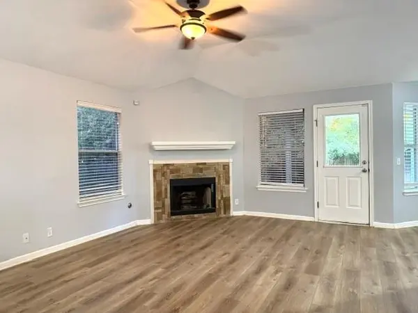 210 Fistral DR, Hutto, TX 78634