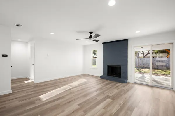 9717 Anderson Village DR, Austin, TX 78729