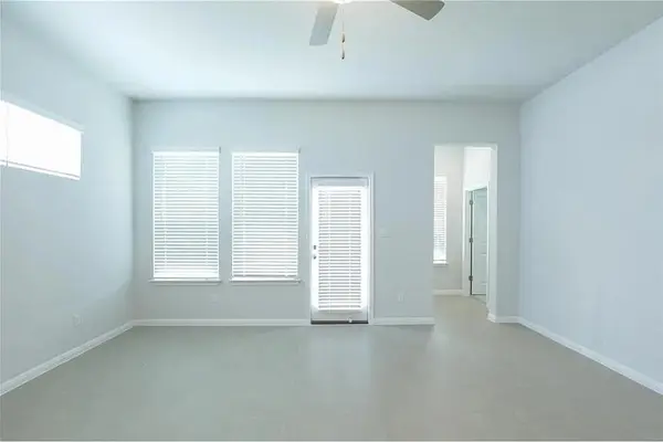 135 Horseshoe CV, Kyle, TX 78640
