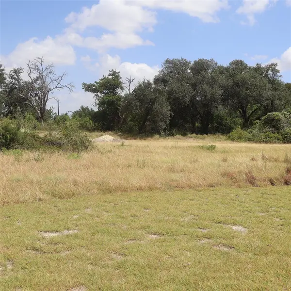 108 Mesones RD, Florence, TX 76527