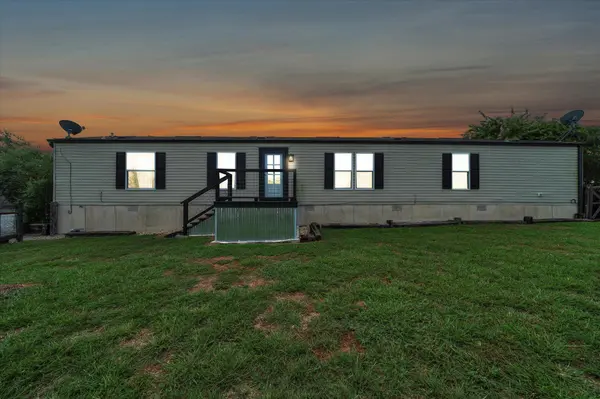 1500 Wattsville RD, Luling, TX 78648