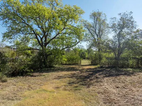 5017 Maufrais LN, Austin, TX 78744
