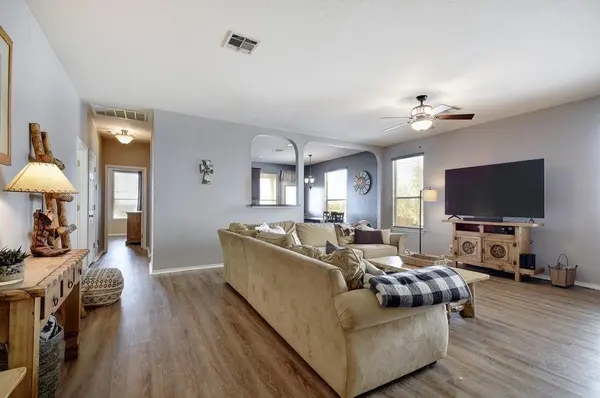 2234 Lakeline DR, New Braunfels, TX 78130