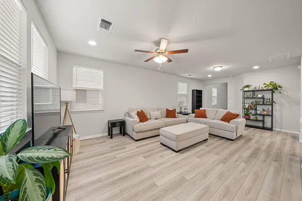 3200 College Park DR #135, Round Rock, TX 78665