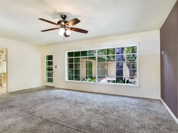 2004 Griswold LN, Austin, TX 78703