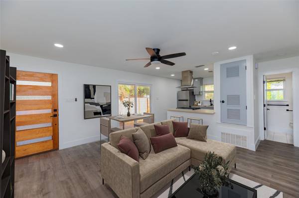 8405 Georgian DR, Austin, TX 78753