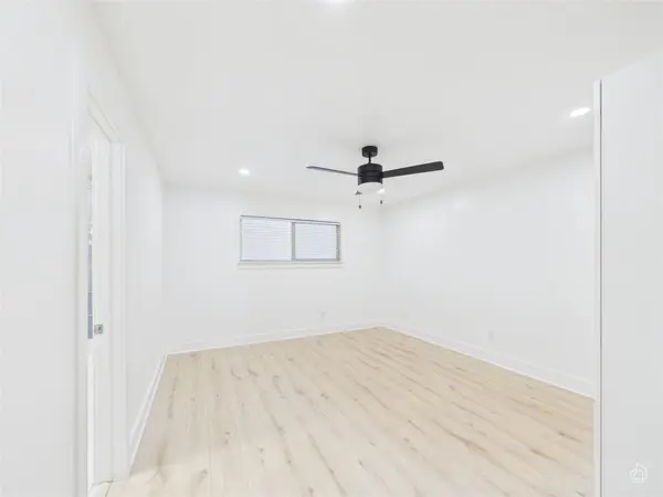 1208 Enfield RD #105, Austin, TX 78703
