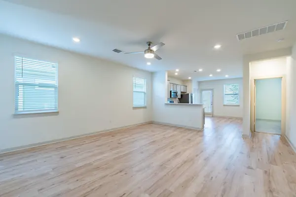 10801 Meris LN, Austin, TX 78754