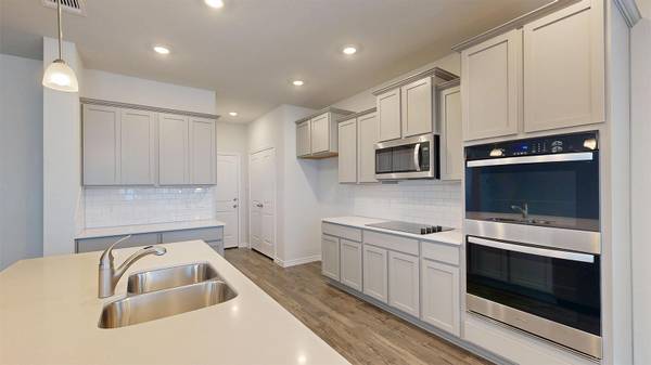 805 Sydney BLVD, Thorndale, TX 76577