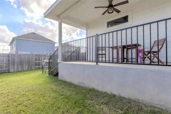 328 Black Opal DR, Jarrell, TX 76537