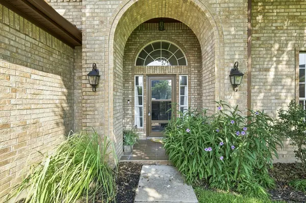 302 N Carriage Hills DR, Georgetown, TX 78626