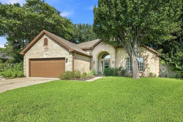 302 N Carriage Hills DR, Georgetown, TX 78626