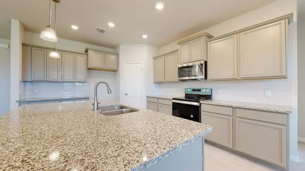 108 Kenzie ST, Thorndale, TX 76577