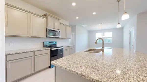 108 Kenzie ST, Thorndale, TX 76577