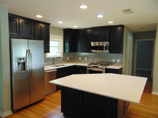 210 W 55th ST, Austin, TX 78751