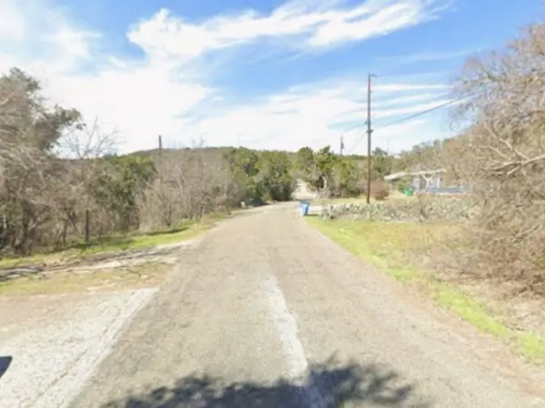 18501 E Lakeview DR, Jonestown, TX 78645