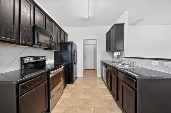 504 Old Peak RD, Georgetown, TX 78626