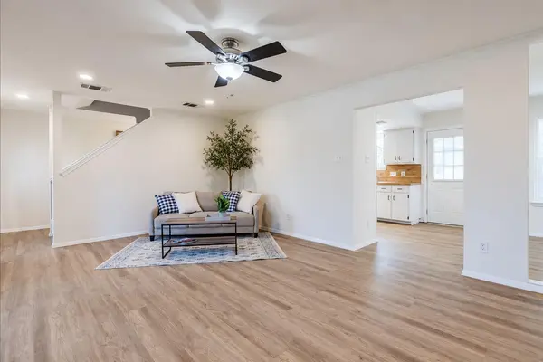 8419 Seminary Ridge DR, Austin, TX 78745