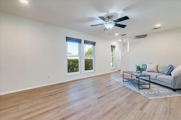8419 Seminary Ridge DR, Austin, TX 78745