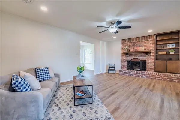 8419 Seminary Ridge DR, Austin, TX 78745
