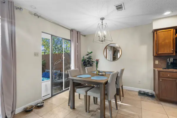6492 Hart LN, Austin, TX 78731