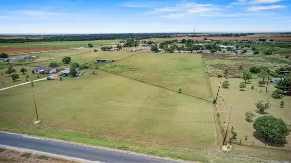 4980 County Road 406 RD, Taylor, TX 76574