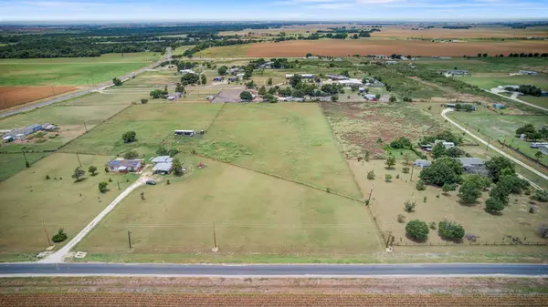 4980 County Road 406 RD, Taylor, TX 76574