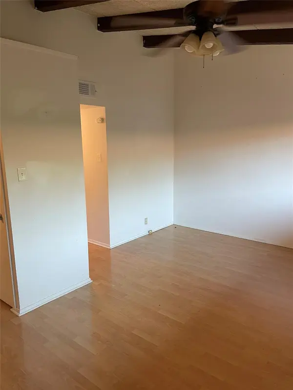 2404 Longview ST #204, Austin, TX 78705