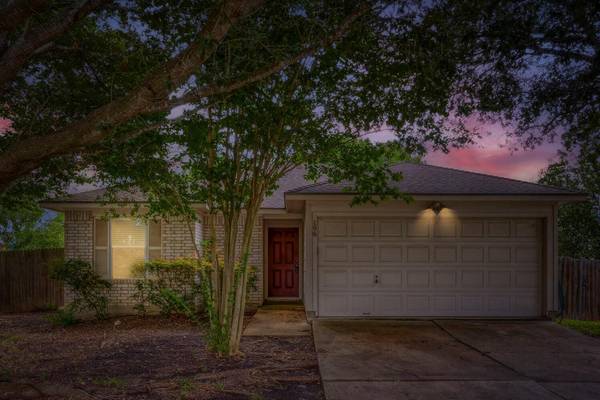 196 Goddard DR, Kyle, TX 78640