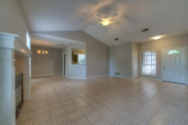 1710 Woodwind LN, Austin, TX 78758