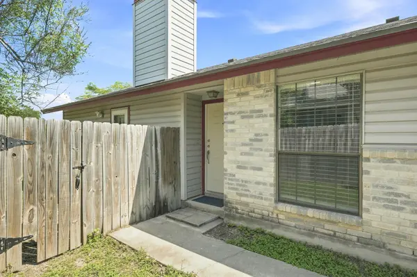 615 Luther DR #A, Georgetown, TX 78628