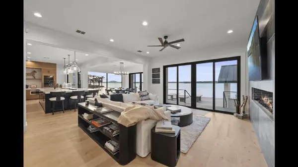 151 Applehead Island DR, Horseshoe Bay, TX 78657