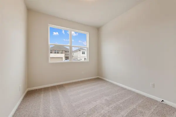 134 Arlington Park LOOP, Hutto, TX 78634