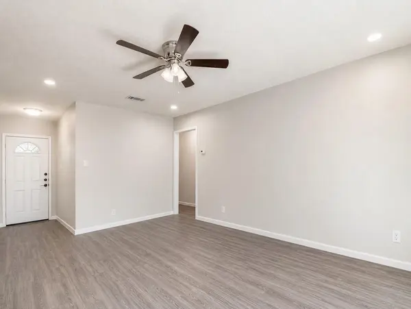 412 Craddock Ave, San Marcos, TX 78666