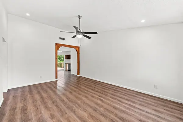 6712 Ripple RUN, Austin, TX 78744