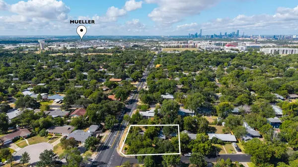 1613 Larkwood DR, Austin, TX 78723