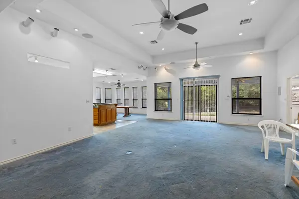 313 Lagoon LOOP, Horseshoe Bay, TX 78657
