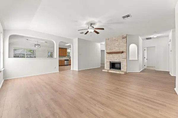 135 LEAR Ave, Buda, TX 78610