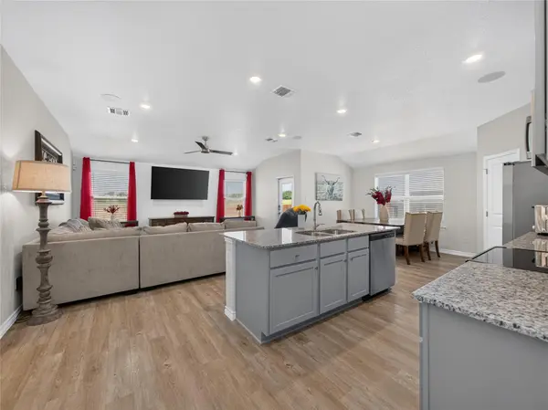 108 Hemp HL, Jarrell, TX 76537